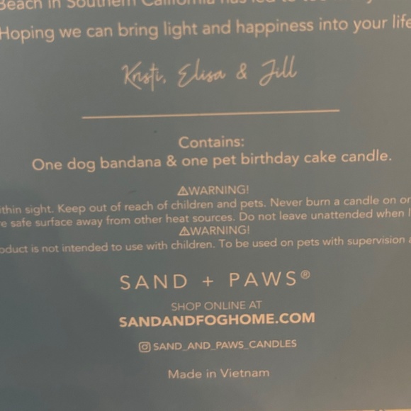 “New with box”  Sand + Paws Dog birthday Bandana & Candle - Picture 8 of 8